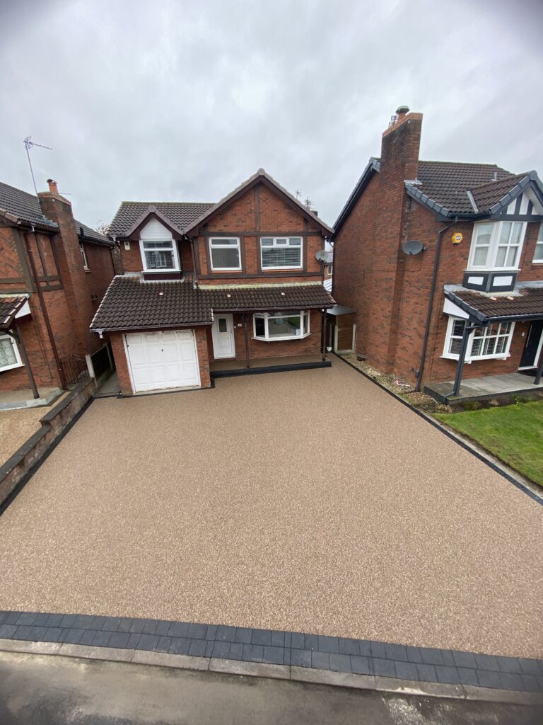 Resin driveways Tameside installed by Solid Ground