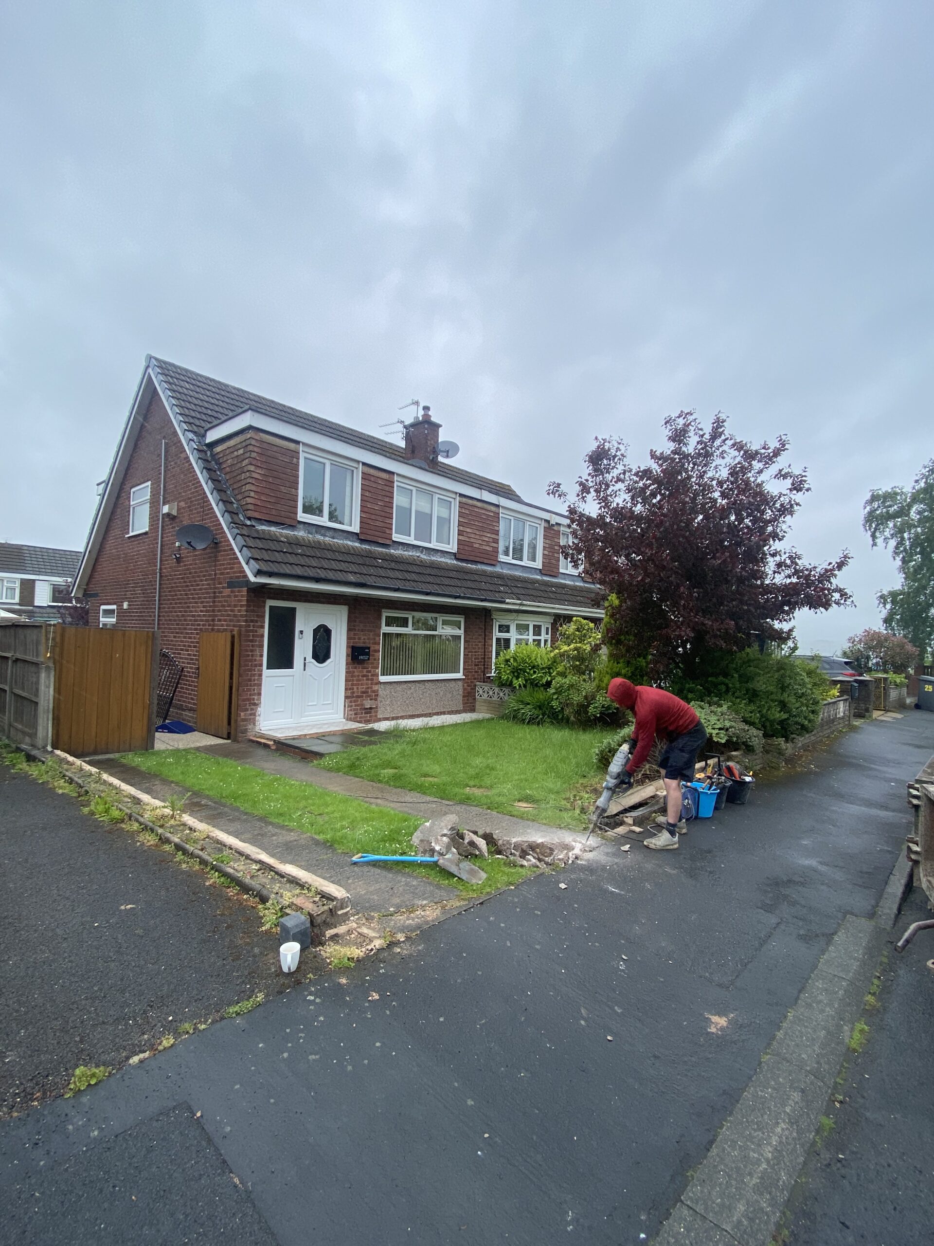 Dukinfield front garden and driveway before resin driveway installation