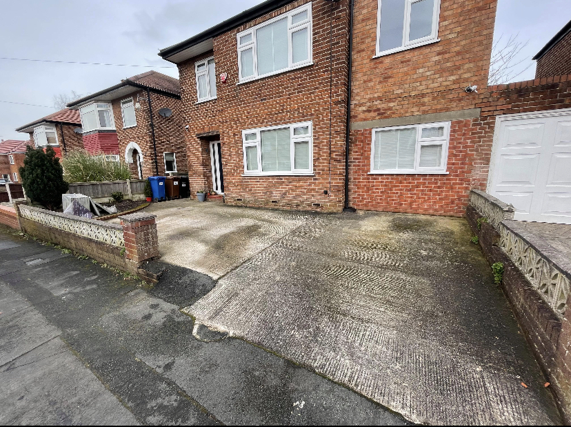 Harlequin resin driveway installation in Hazel Grove, Stockport