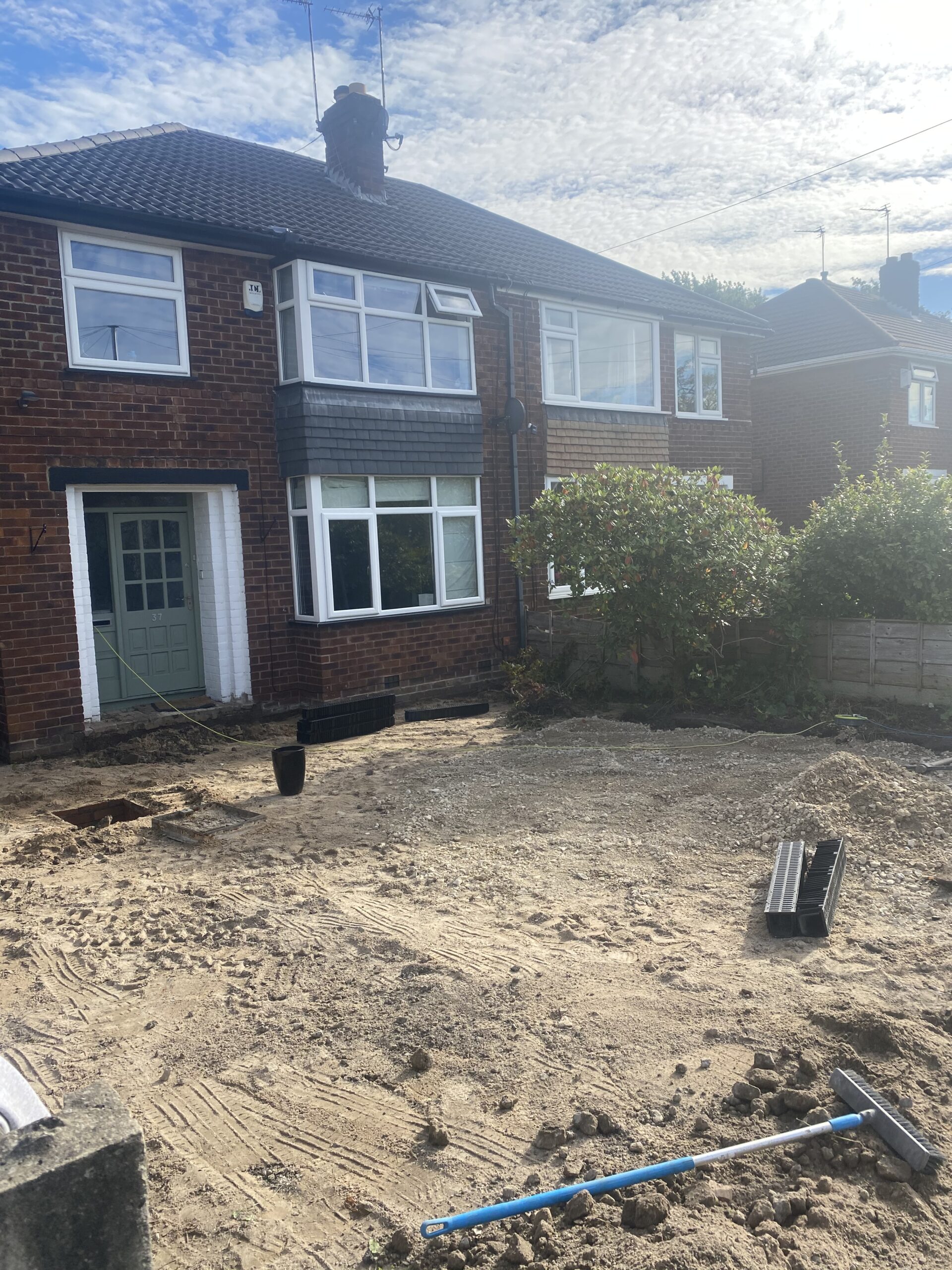 Hazel Grove Slate Grey resin driveway project by Solid Ground