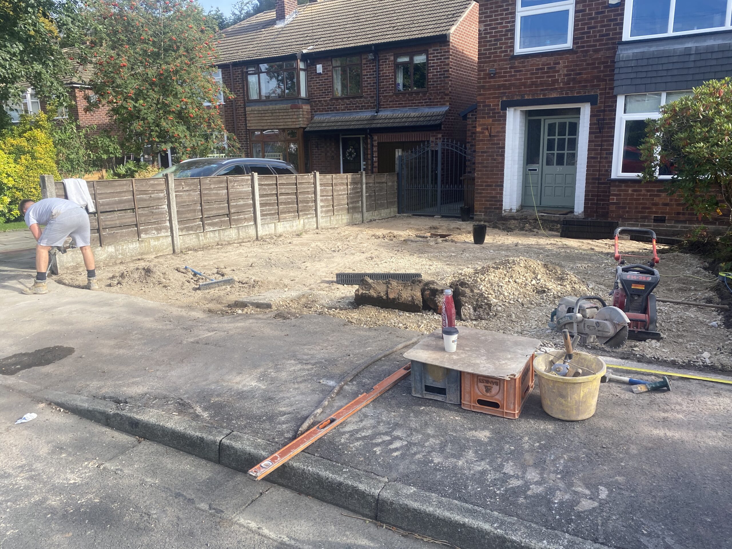 Hazel Grove Slate Grey resin driveway project by Solid Ground