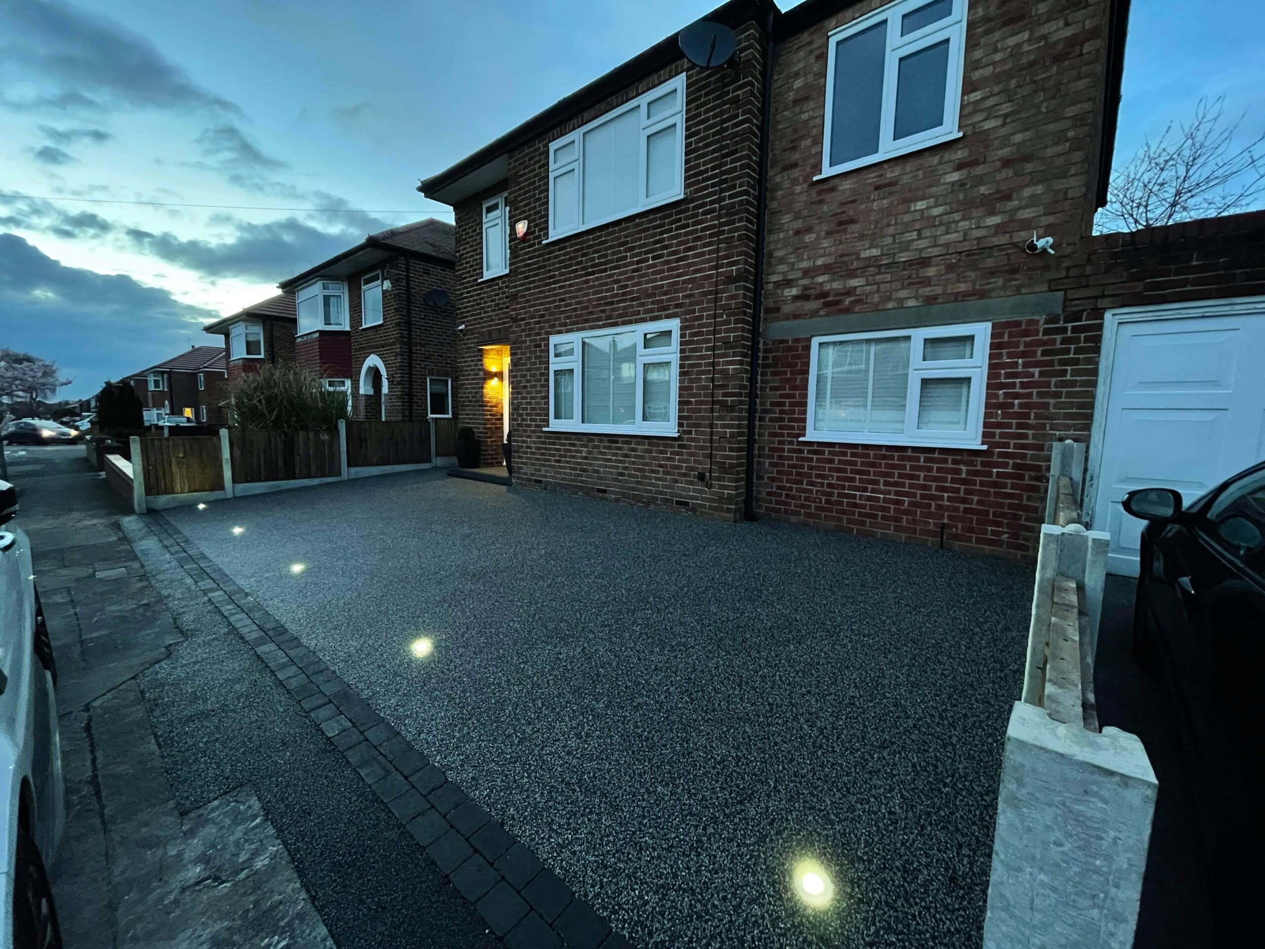 LED lights illuminating a Harlequin resin driveway in Hazel Grove, Stockport